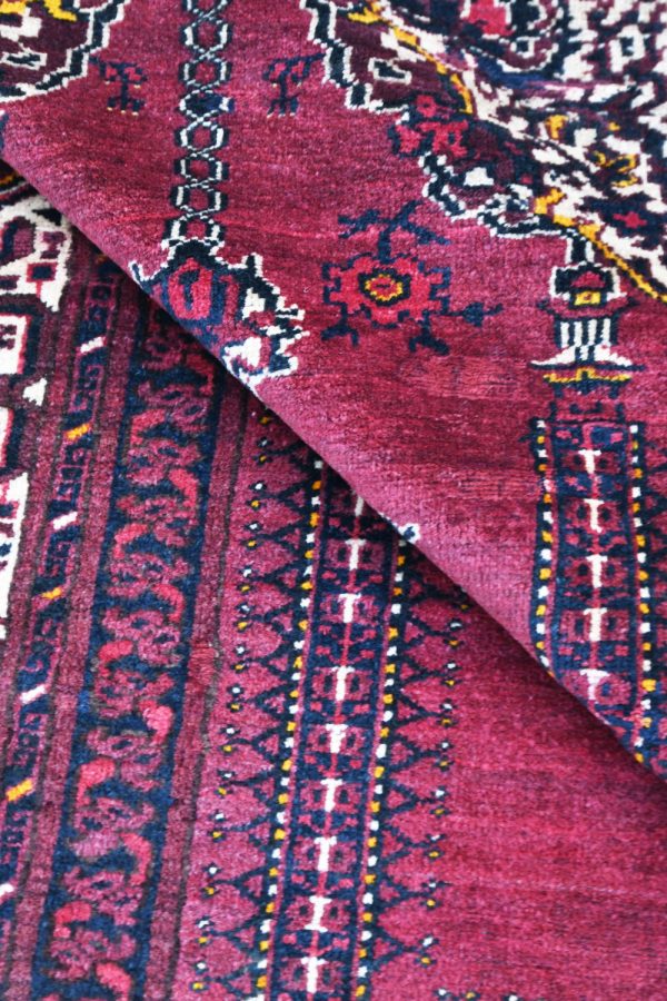 سجاد صلاة بلوش-الثريا